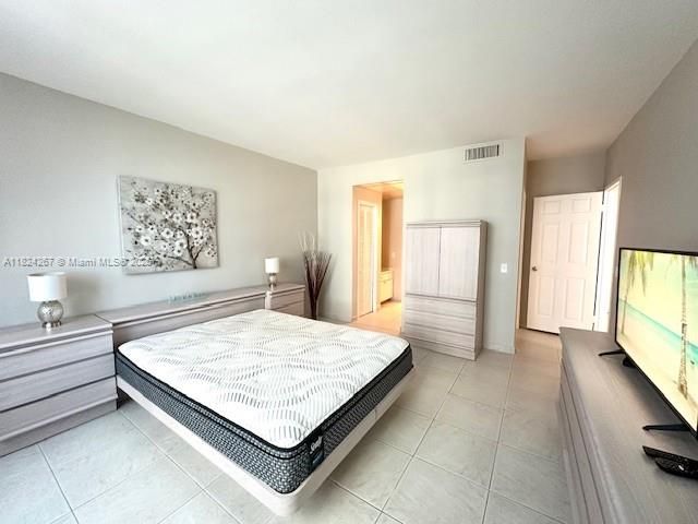 最近售出: $365,000 (1 贝兹, 1 浴室, 750 平方英尺)