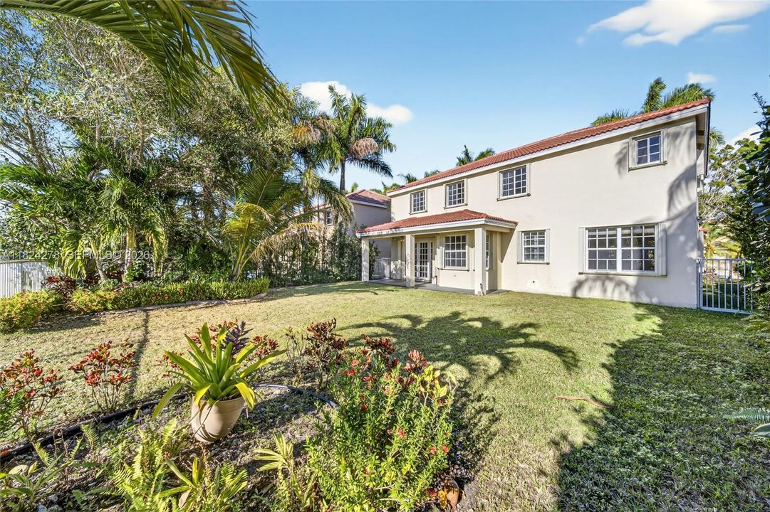 For Sale: $1,099,000 (4 beds, 2 baths, 2596 Square Feet)