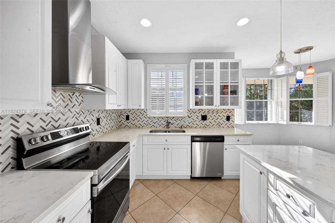 For Sale: $1,099,000 (4 beds, 2 baths, 2596 Square Feet)