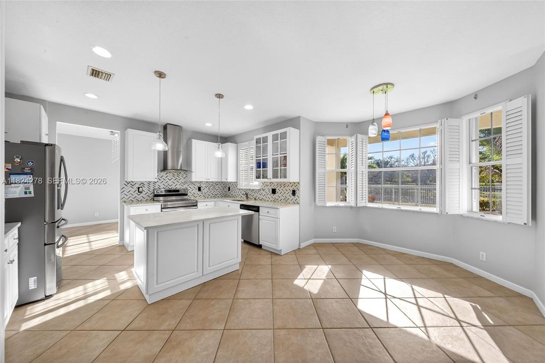 For Sale: $1,099,000 (4 beds, 2 baths, 2596 Square Feet)