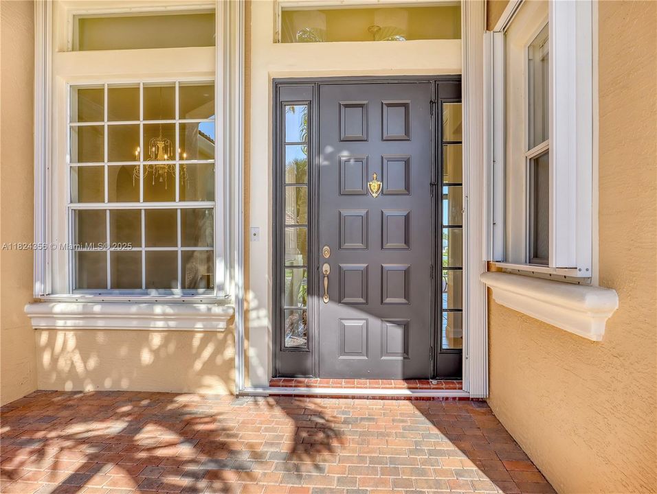 For Sale: $750,000 (4 beds, 3 baths, 2679 Square Feet)