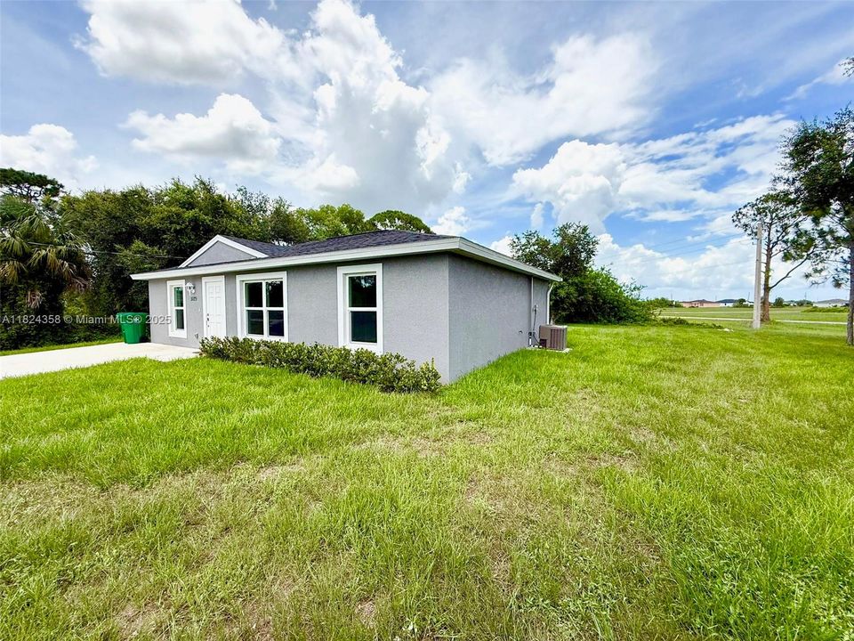 Recently Sold: $235,000 (3 beds, 2 baths, 1120 Square Feet)