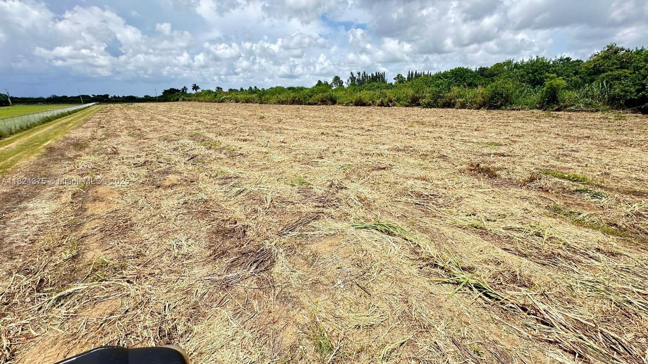 Под контрактом: $849,000 (0 спален, 0 ванн, 0 Квадратных фут)