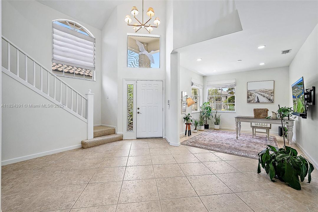 Vendido Recientemente: $1,300,000 (3 camas, 3 baños, 2960 Pies cuadrados)