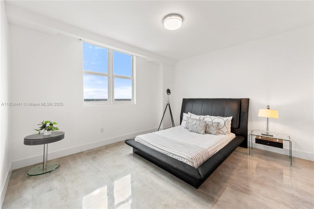 待售: $2,200,000 (3 贝兹, 3 浴室, 3082 平方英尺)