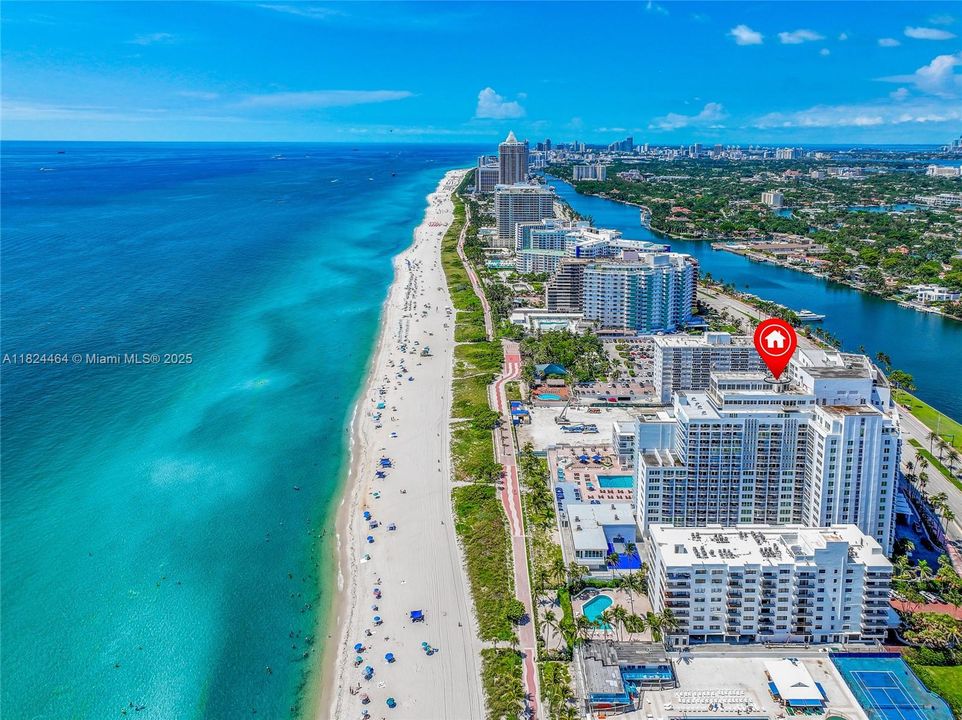 合同活跃: $580,000 (2 贝兹, 2 浴室, 1660 平方英尺)