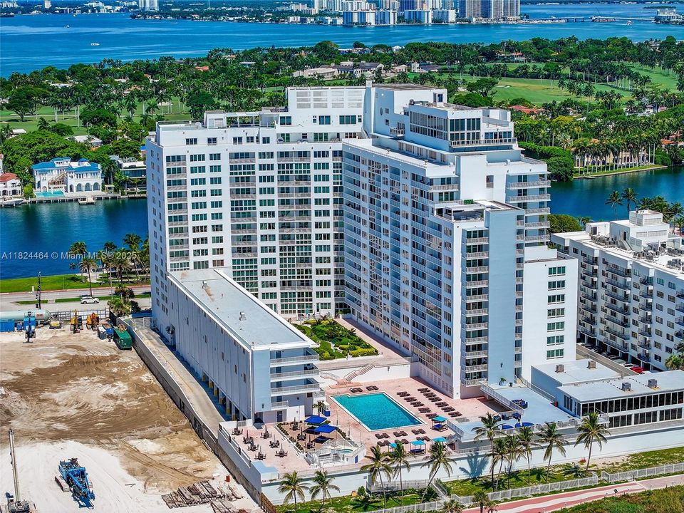 合同活跃: $580,000 (2 贝兹, 2 浴室, 1660 平方英尺)