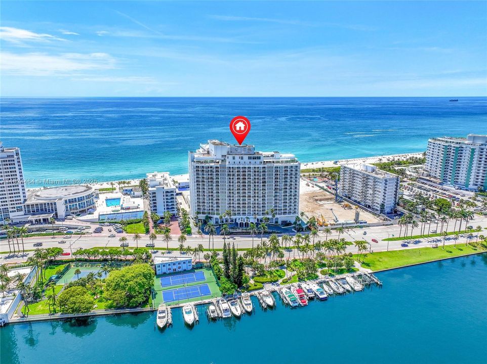 合同活跃: $580,000 (2 贝兹, 2 浴室, 1660 平方英尺)