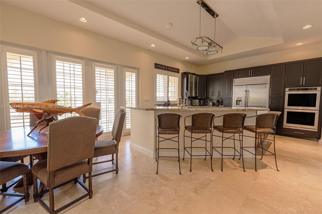 For Rent: $6,995 (4 beds, 3 baths, 3116 Square Feet)