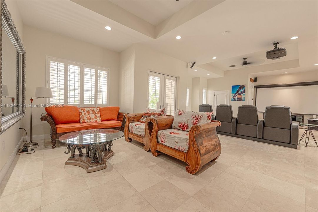 For Rent: $6,995 (4 beds, 3 baths, 3116 Square Feet)