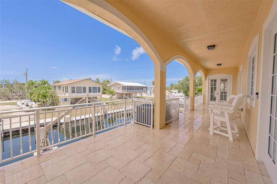 For Rent: $6,995 (4 beds, 3 baths, 3116 Square Feet)