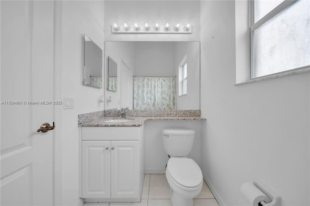 En Venta: $250,000 (3 camas, 2 baños, 0 Pies cuadrados)