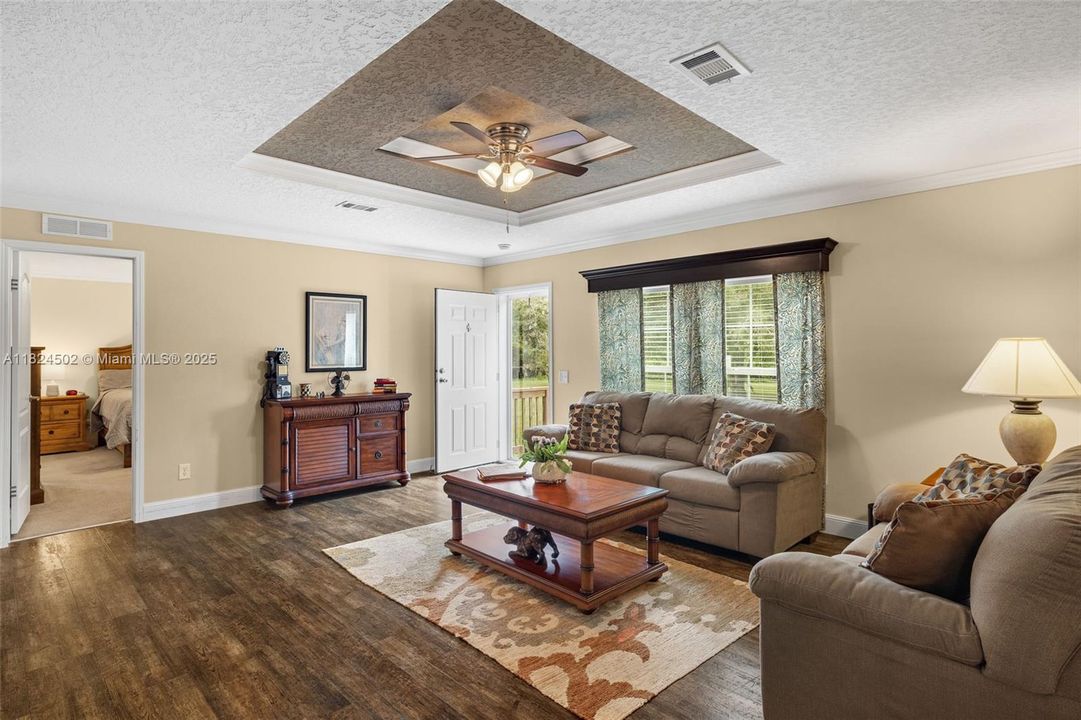 For Sale: $599,900 (4 beds, 2 baths, 2432 Square Feet)