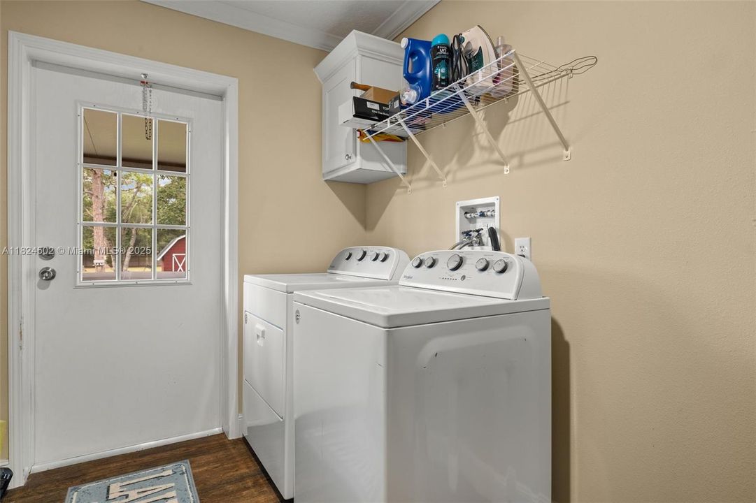 For Sale: $599,900 (4 beds, 2 baths, 2432 Square Feet)