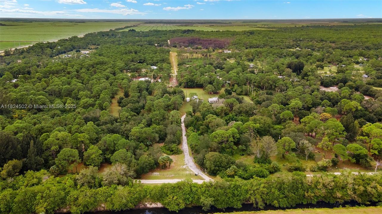 For Sale: $599,900 (4 beds, 2 baths, 2432 Square Feet)