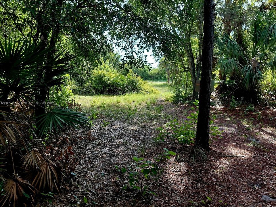 For Sale: $599,900 (4 beds, 2 baths, 2432 Square Feet)