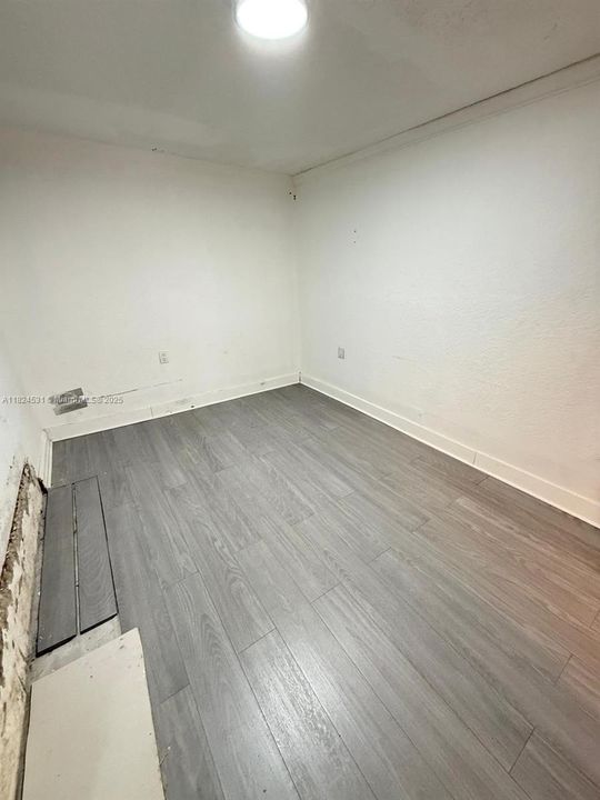 En Venta: $524,900 (3 camas, 2 baños, 1295 Pies cuadrados)