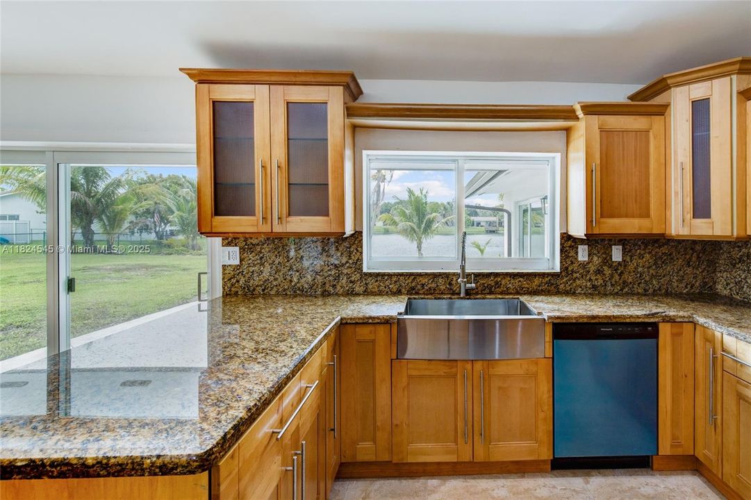 Recently Sold: $1,199,900 (4 beds, 2 baths, 2043 Square Feet)