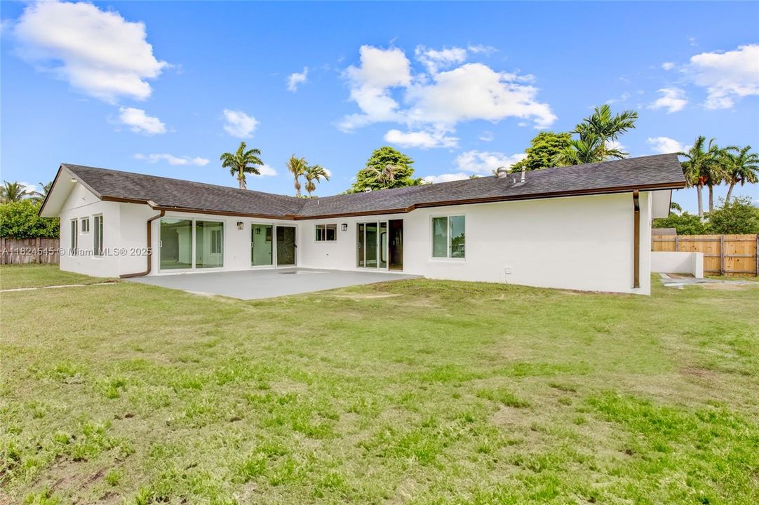 Recently Sold: $1,199,900 (4 beds, 2 baths, 2043 Square Feet)