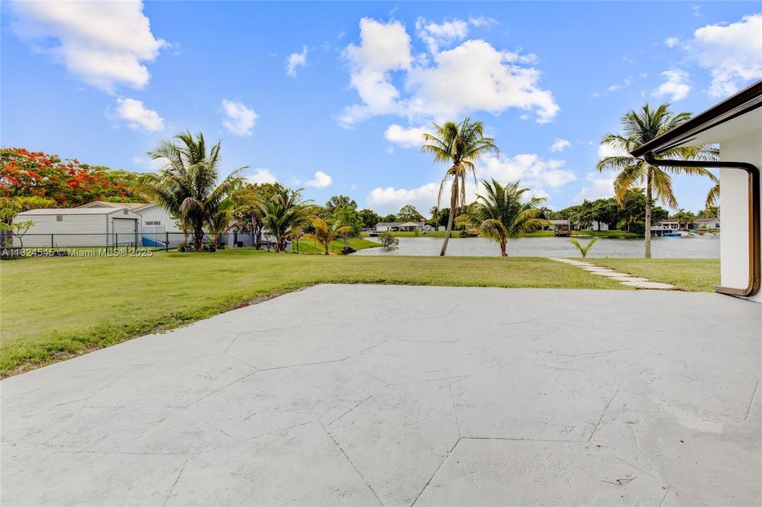 Recently Sold: $1,199,900 (4 beds, 2 baths, 2043 Square Feet)