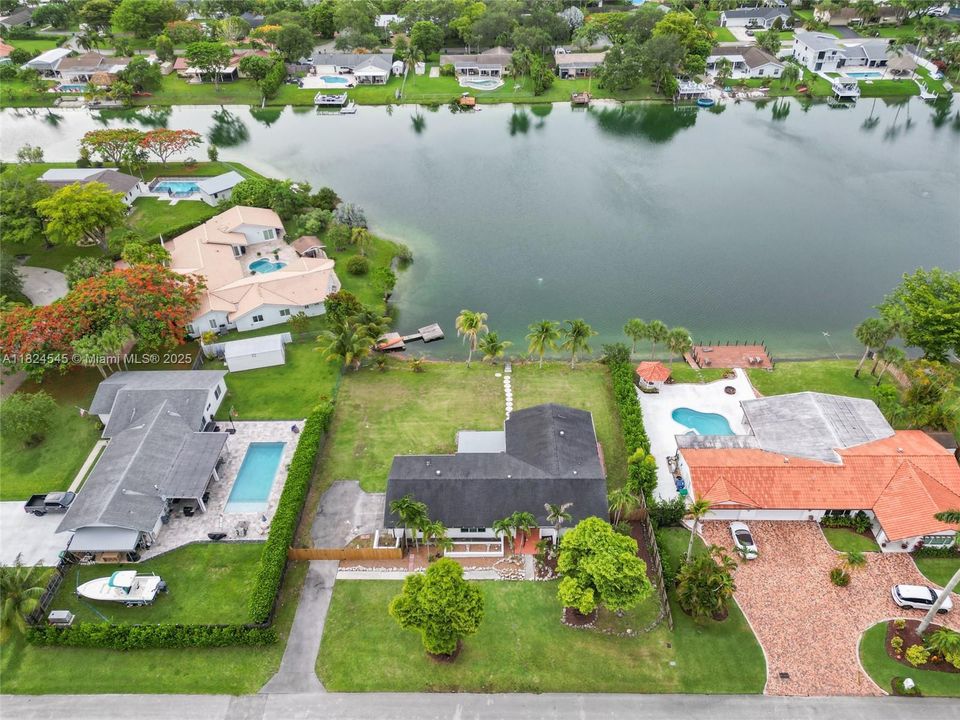 Recently Sold: $1,199,900 (4 beds, 2 baths, 2043 Square Feet)