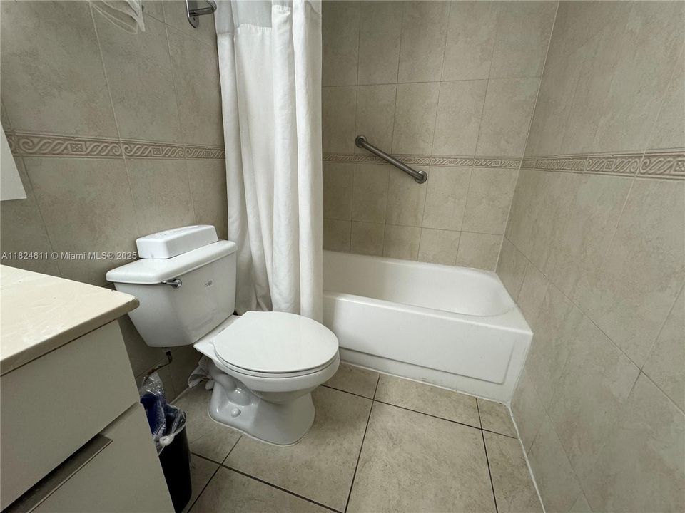 На продажу: $129,000 (0 спален, 1 ванн, 360 Квадратных фут)