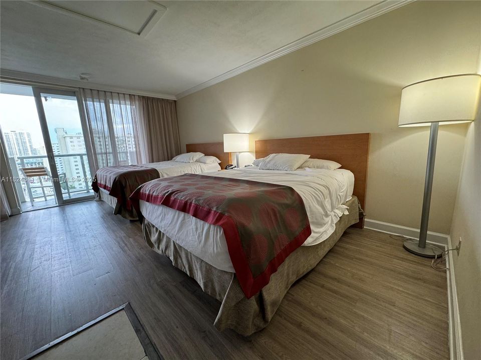 На продажу: $129,000 (0 спален, 1 ванн, 360 Квадратных фут)