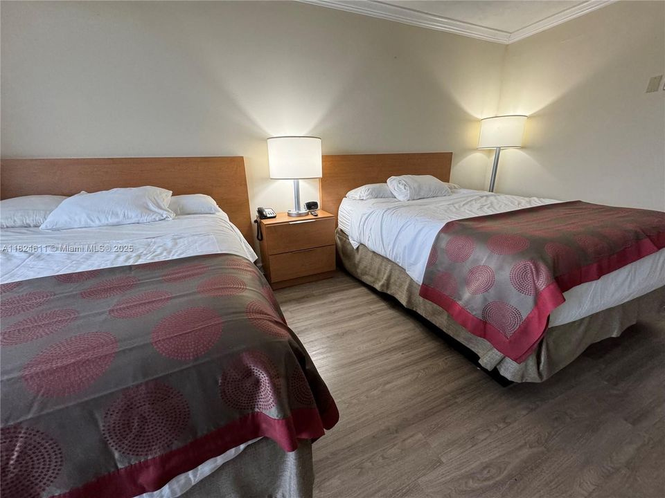 На продажу: $129,000 (0 спален, 1 ванн, 360 Квадратных фут)