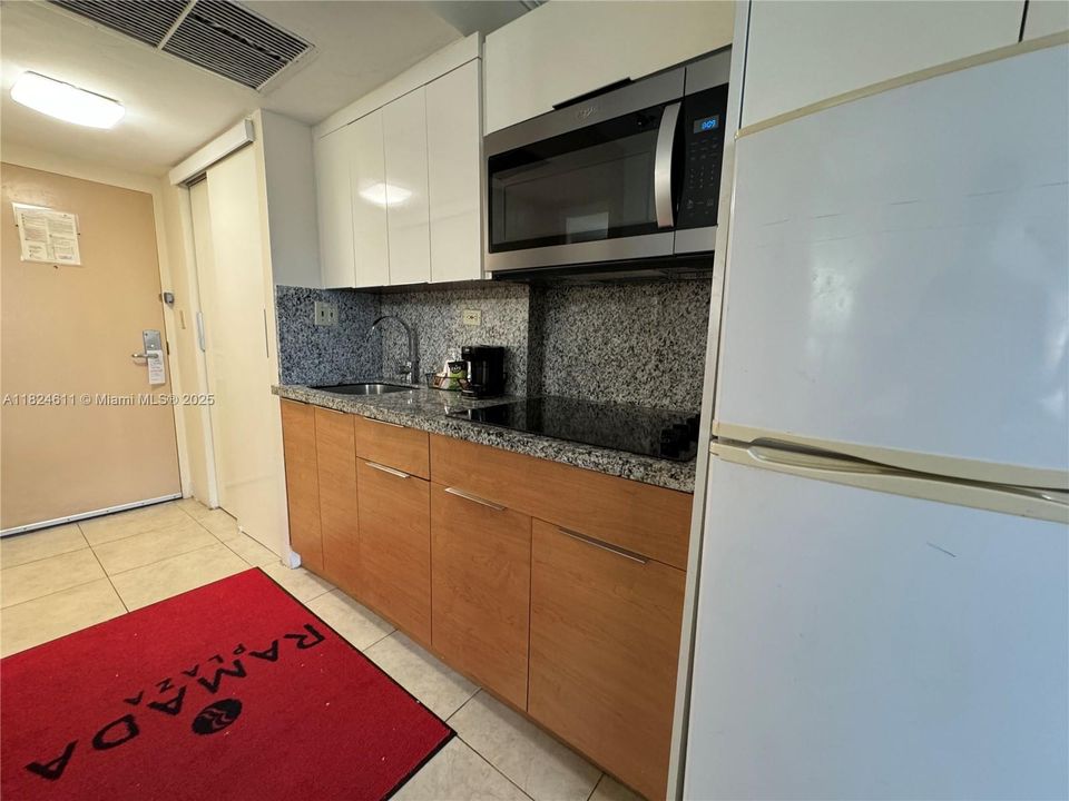 На продажу: $129,000 (0 спален, 1 ванн, 360 Квадратных фут)