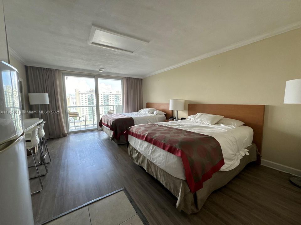 На продажу: $129,000 (0 спален, 1 ванн, 360 Квадратных фут)