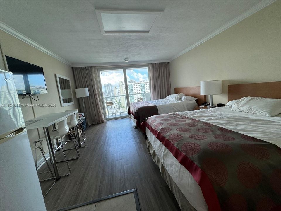 На продажу: $129,000 (0 спален, 1 ванн, 360 Квадратных фут)