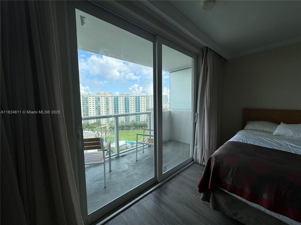 На продажу: $129,000 (0 спален, 1 ванн, 360 Квадратных фут)