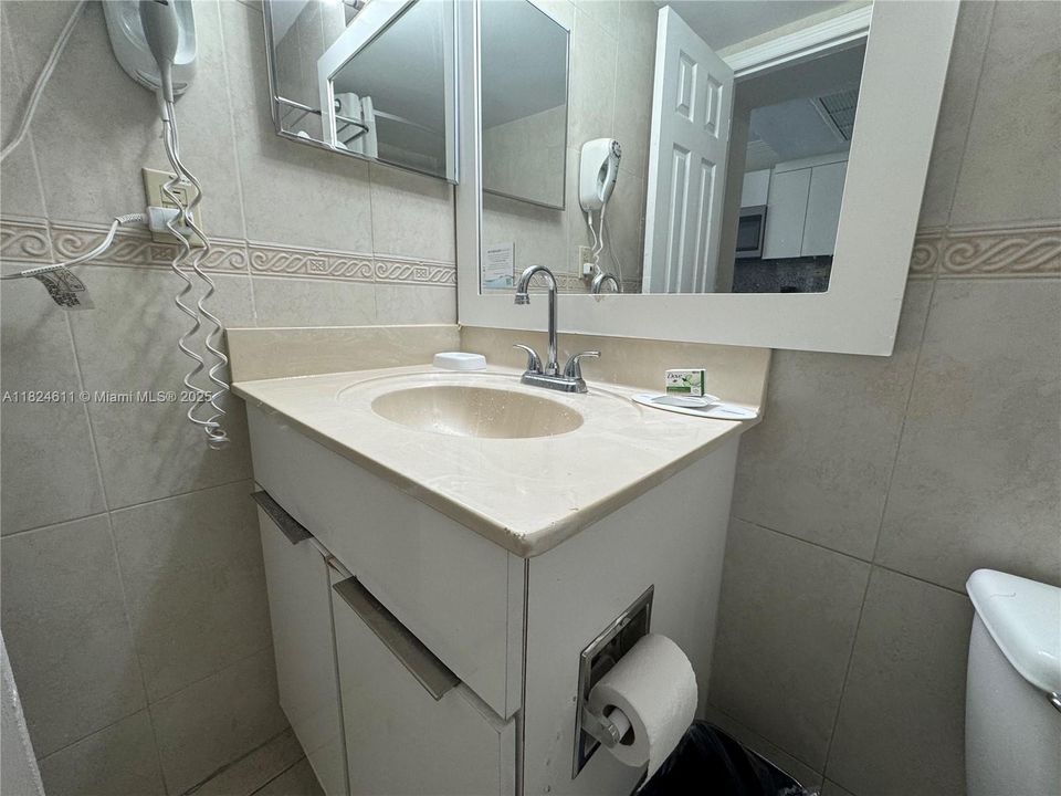 На продажу: $129,000 (0 спален, 1 ванн, 360 Квадратных фут)