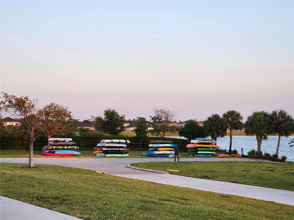 Recientemente alquilado: $3,950 (3 camas, 3 baños, 2635 Pies cuadrados)