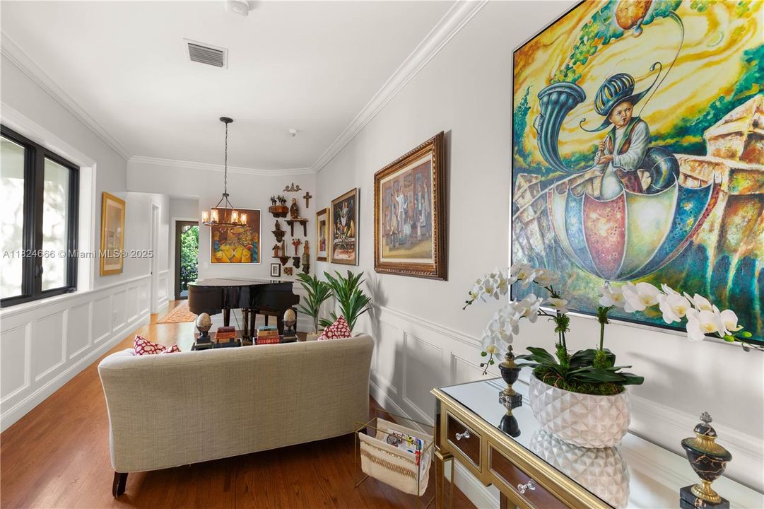 Recently Sold: $3,998,000 (5 beds, 4 baths, 3197 Square Feet)