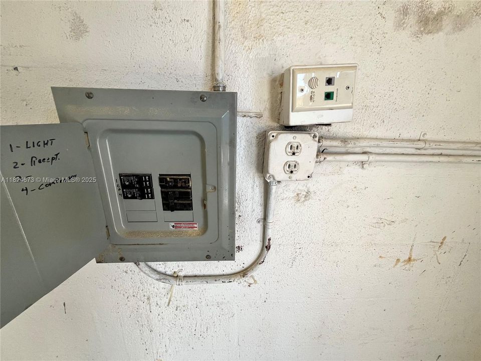 最近租的: $750 (0 贝兹, 0 浴室, 0 平方英尺)