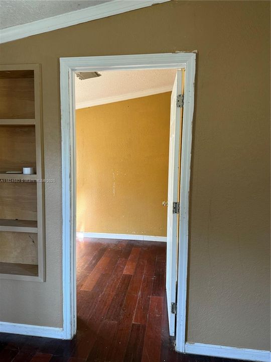 最近售出: $169,999 (3 贝兹, 2 浴室, 0 平方英尺)