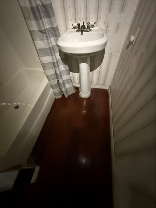 最近售出: $169,999 (3 贝兹, 2 浴室, 0 平方英尺)