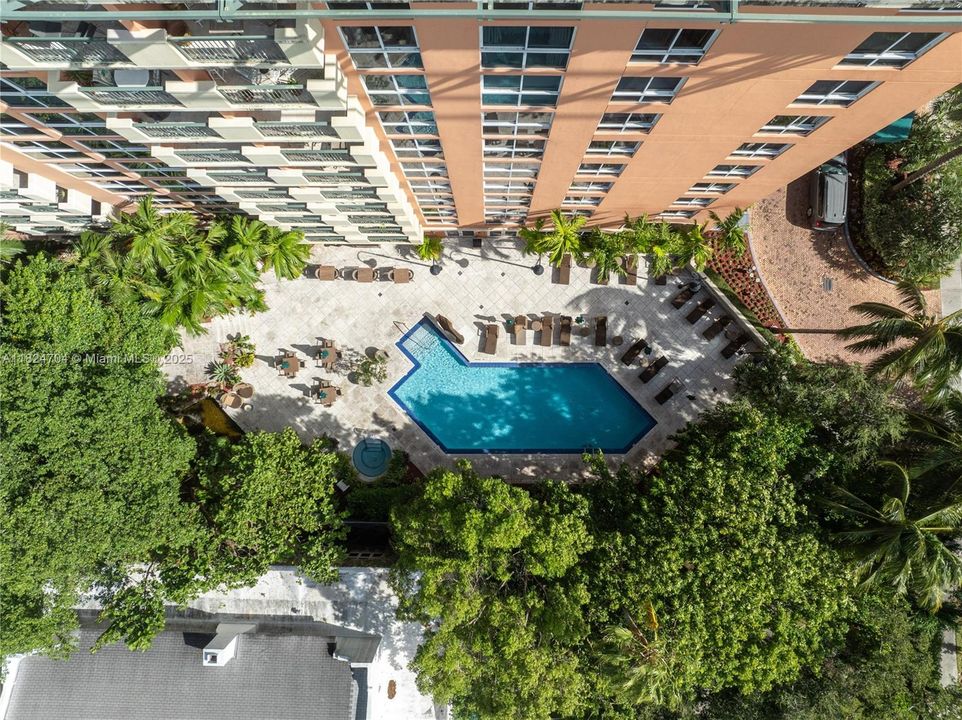 待售: $550,000 (1 贝兹, 1 浴室, 650 平方英尺)