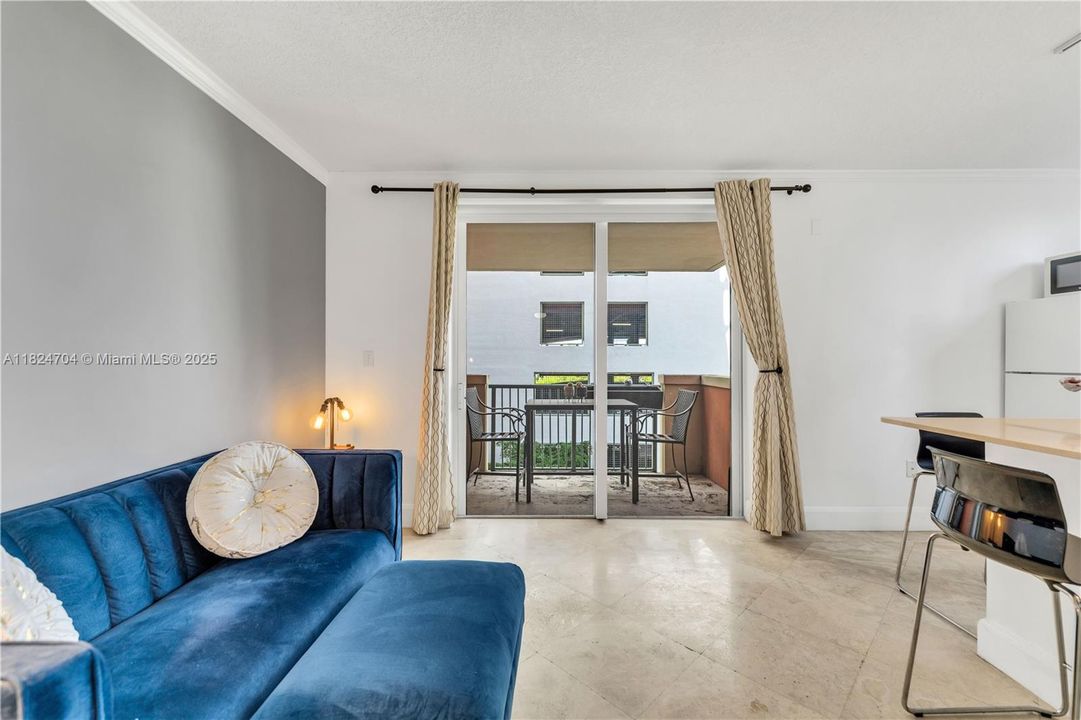 待售: $550,000 (1 贝兹, 1 浴室, 650 平方英尺)