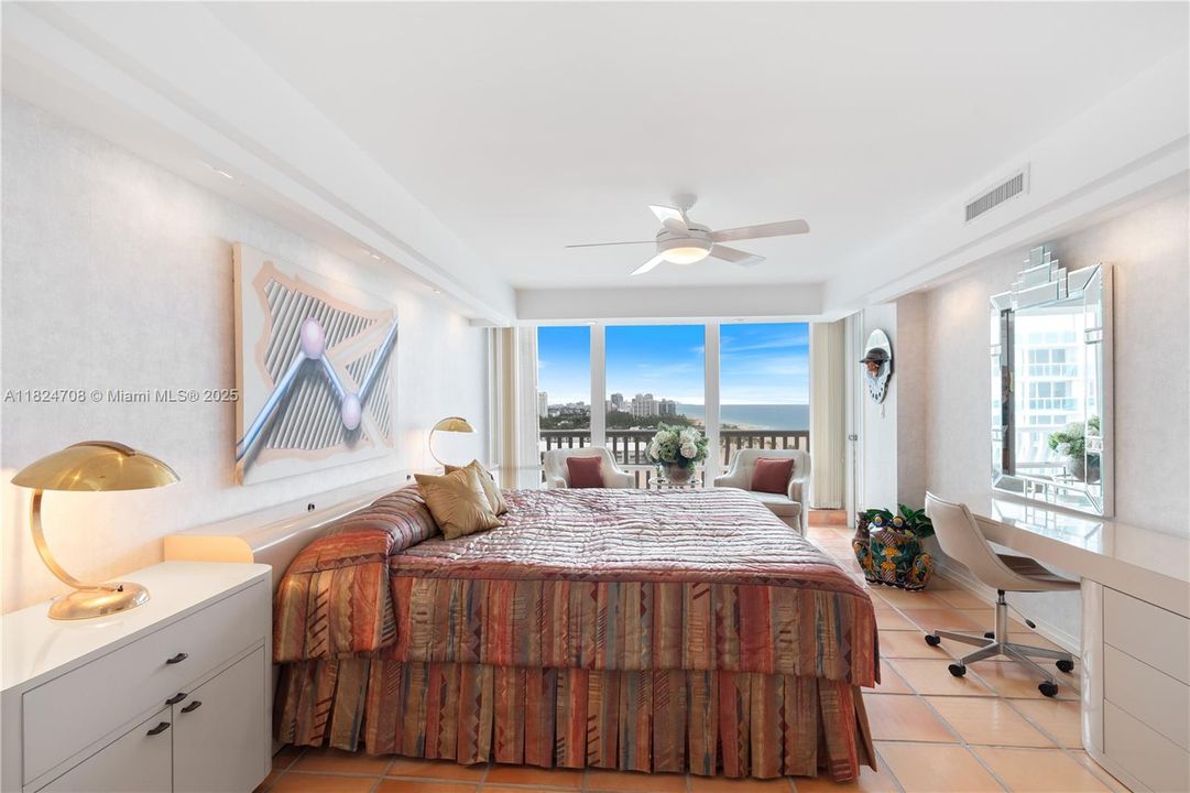 待售: $3,395,000 (6 贝兹, 5 浴室, 4902 平方英尺)