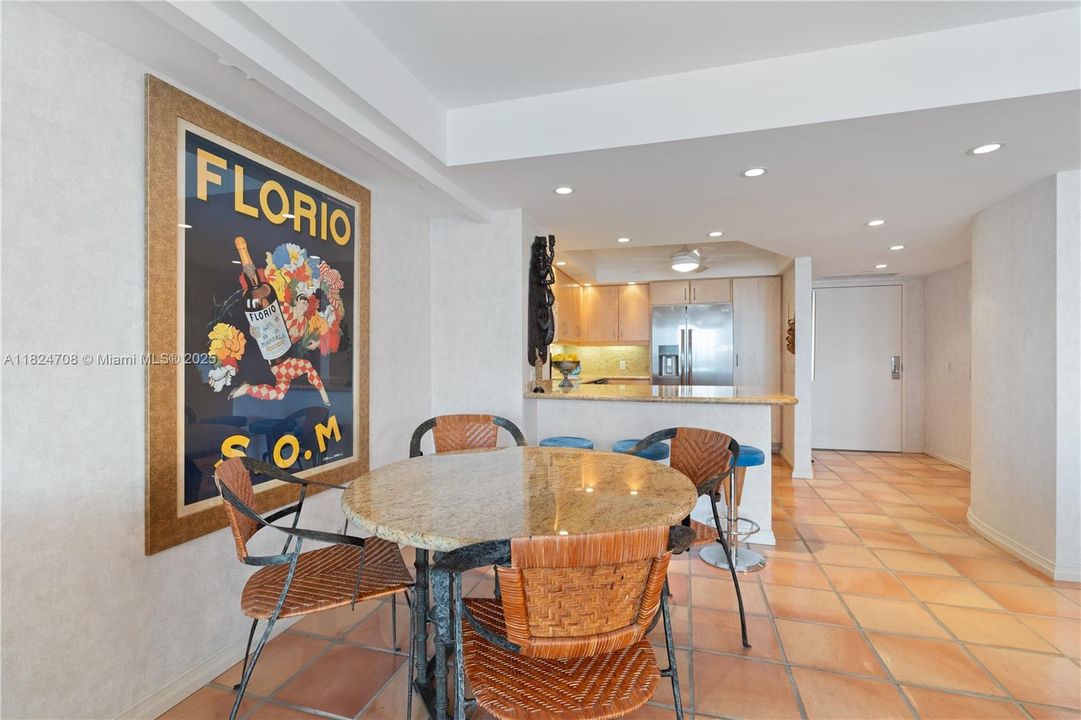 待售: $3,395,000 (6 贝兹, 5 浴室, 4902 平方英尺)