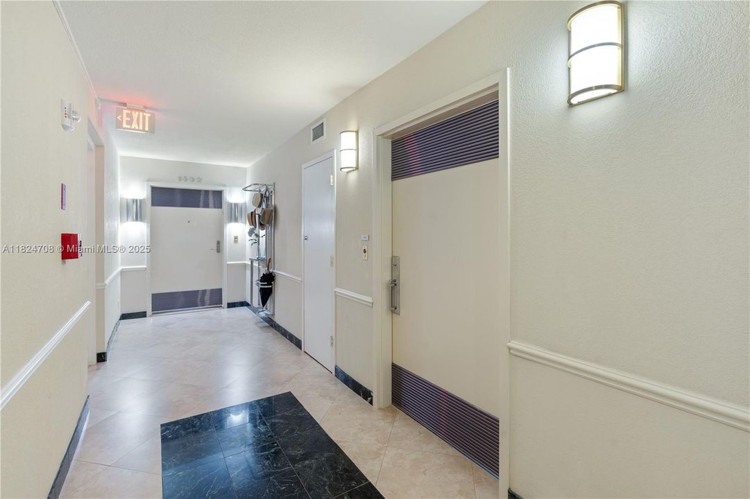 待售: $3,395,000 (6 贝兹, 5 浴室, 4902 平方英尺)