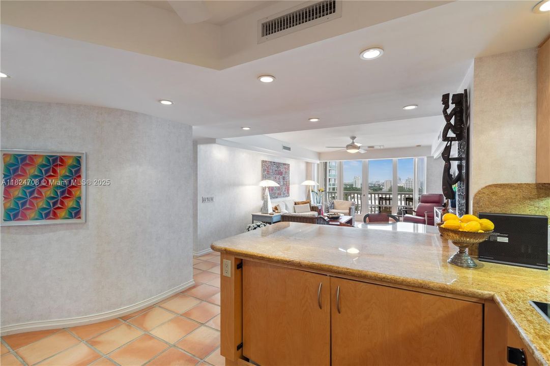 待售: $3,395,000 (6 贝兹, 5 浴室, 4902 平方英尺)