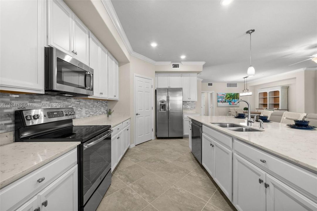 All stainless appliances