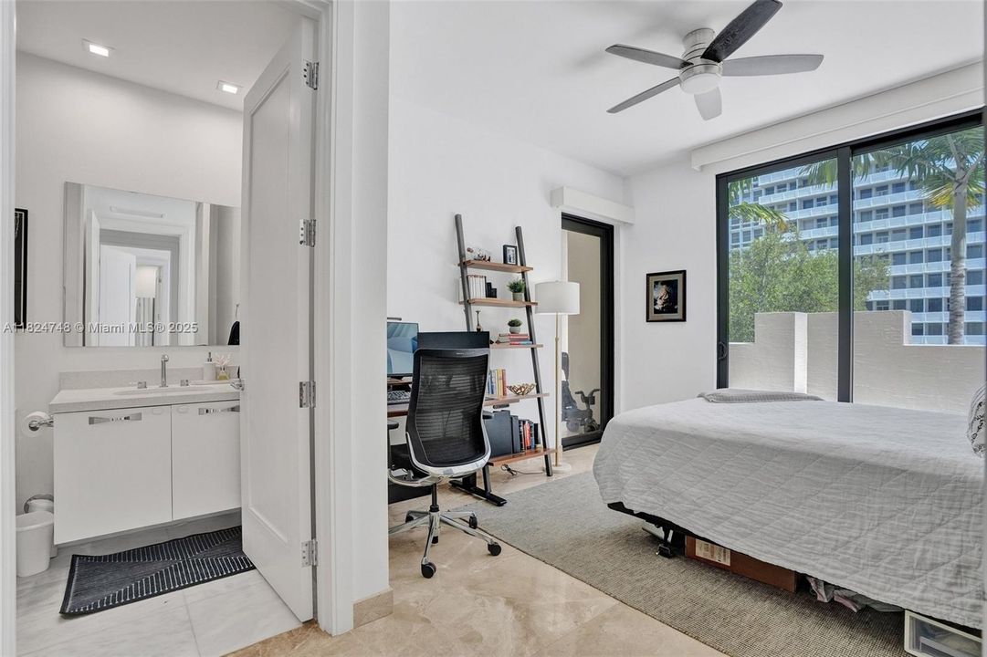 Active With Contract: $2,775,000 (3 beds, 3 baths, 2422 Square Feet)