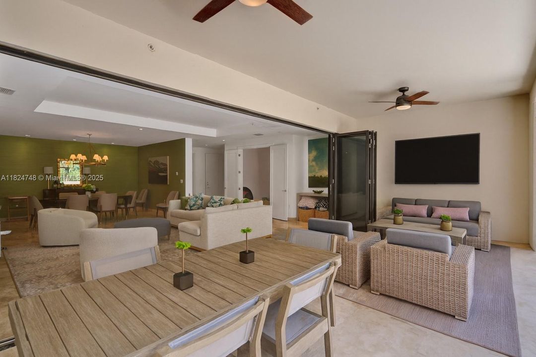 Active With Contract: $2,775,000 (3 beds, 3 baths, 2422 Square Feet)