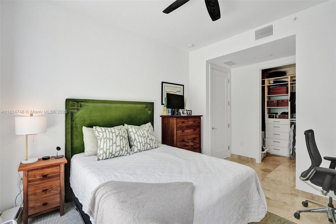 Active With Contract: $2,775,000 (3 beds, 3 baths, 2422 Square Feet)