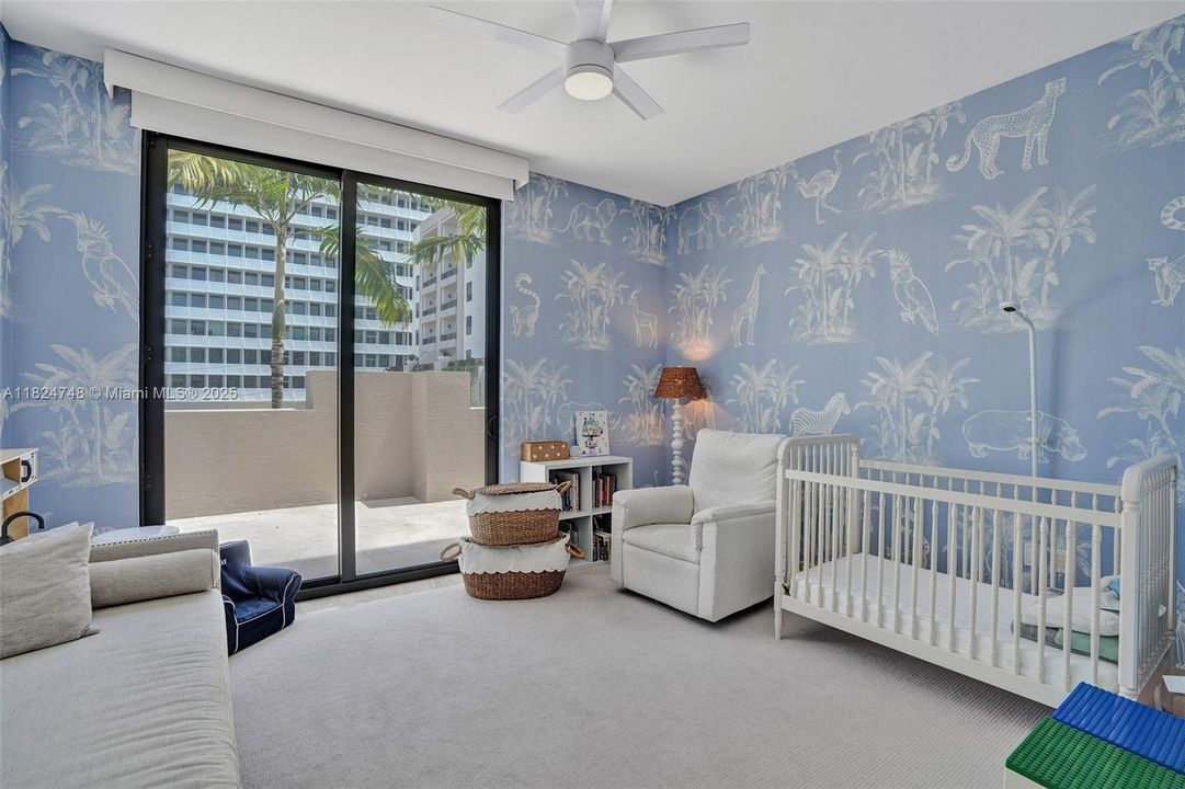 Active With Contract: $2,775,000 (3 beds, 3 baths, 2422 Square Feet)