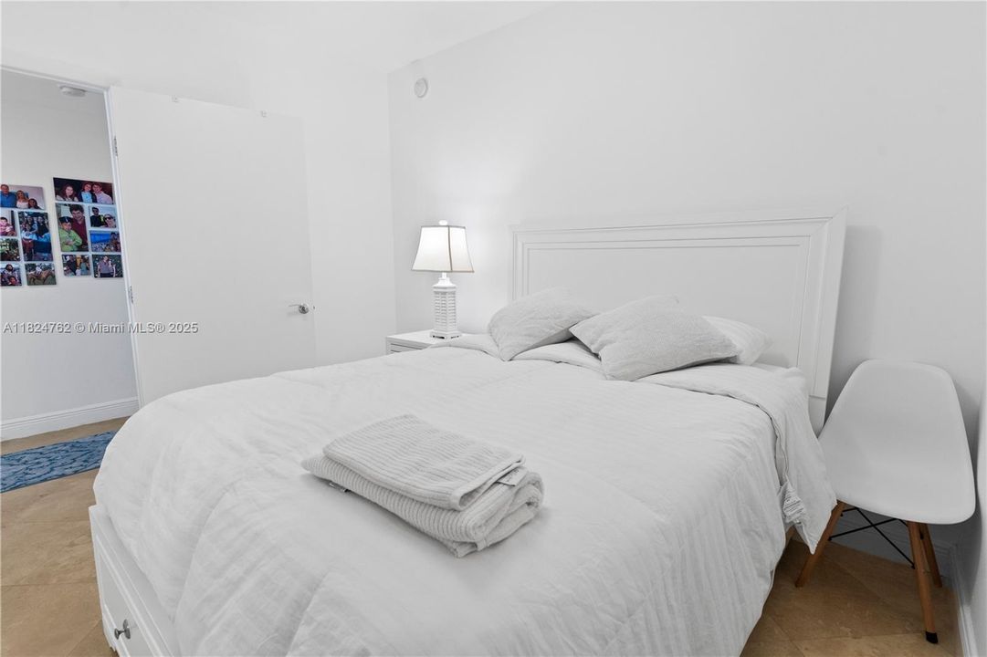 Active With Contract: $7,200 (3 beds, 3 baths, 1841 Square Feet)